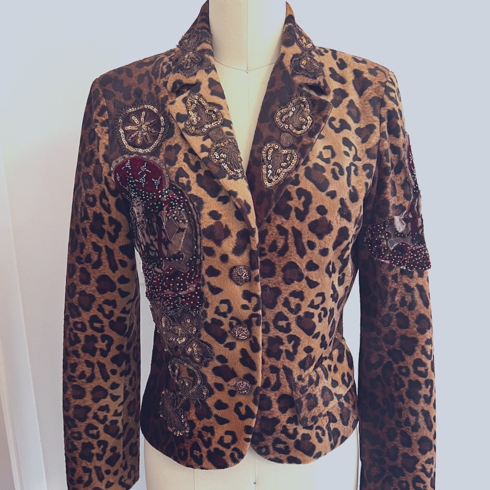 VINTAGE VELVET LEOPARD JACKET WITH APPLIQUE & BEADING.
